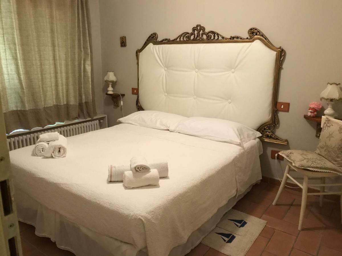 Villa Ancora Bilocale à Marina di Massa Extérieur photo